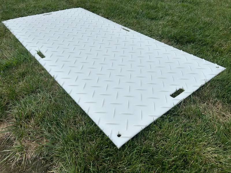 Blue Gator Natural Mat – 4-Foot by 8-Foot by 0.5-Inch (Cleated One Side, Smooth Opposite) – LTL Freight Requires Quote