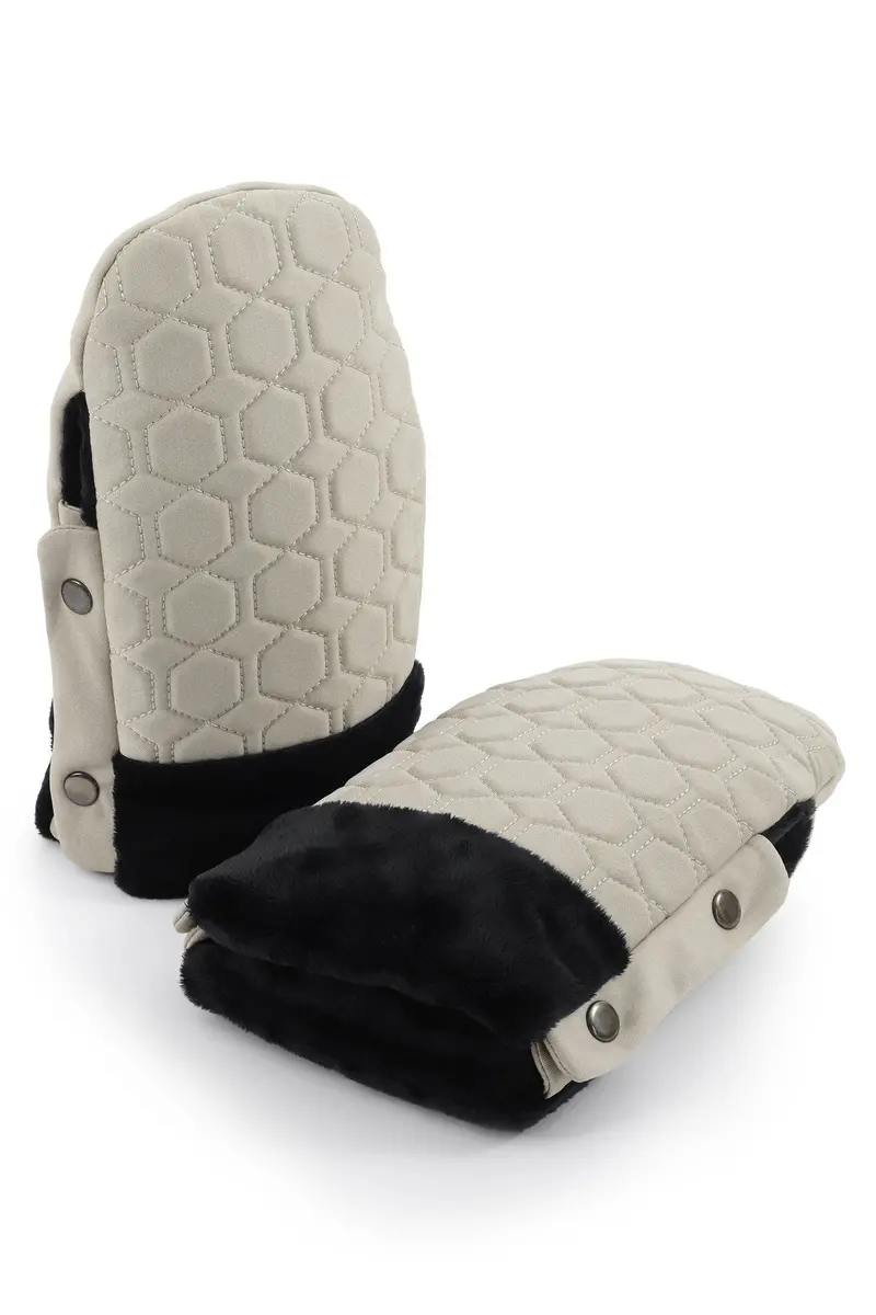 Egg 3 Handmuff – Cashmere Texture