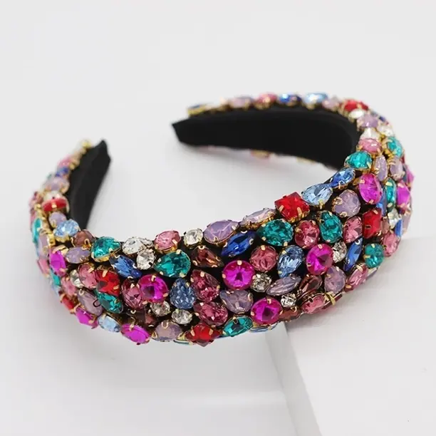 Rhinestone-Embellished Padded Headband – Comfort Fit with Sparkling Accent