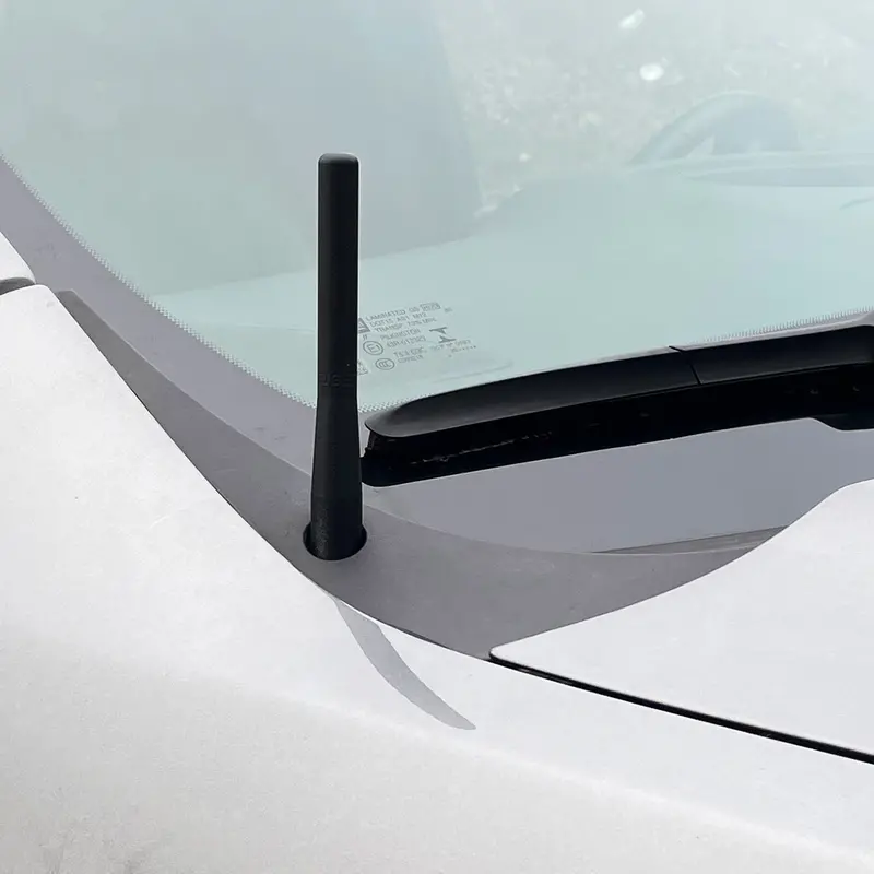 Stubby Antenna for Chevrolet Silverado 1500 & GMC Sierra 1500 (2019–2025)