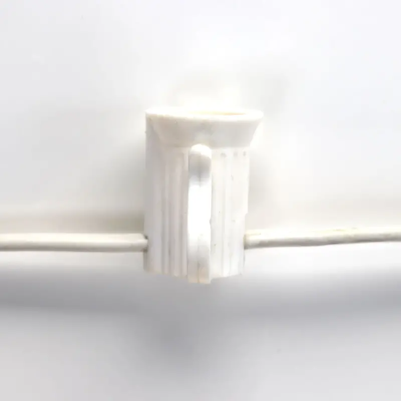 White C7 E12 Mini Light Stringer – 500 ft Roll, 15 in Socket Spacing, SPT-1